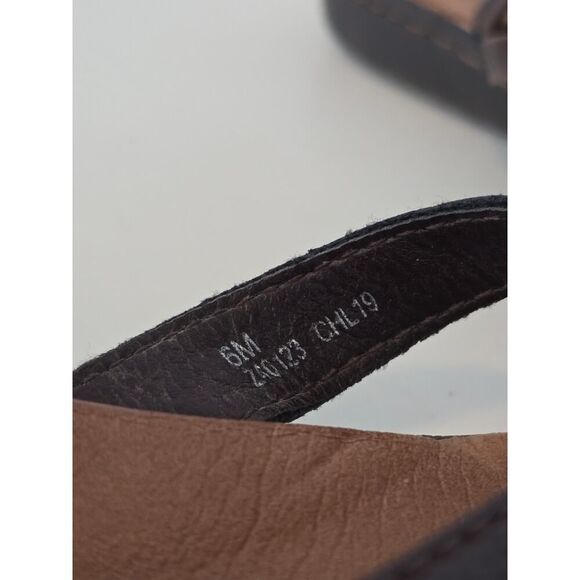 B.O.C. Born Alisha Chocolate Brown Strappy Comfort Slide Sandals Size 6 Women’s - Picture 7 of 7